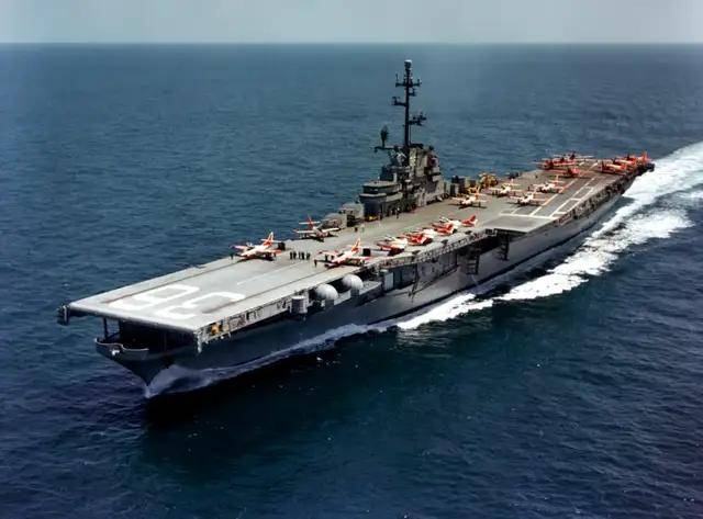 皇冠信用網代理_离谱!网友:你怎么证明歼-35是电磁弹射的皇冠信用網代理,而不自己飞起来的?